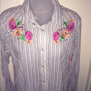 Country Royalty snap down shirt